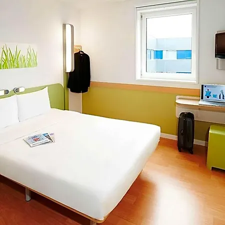 Ibis Budget Hotel 2*
