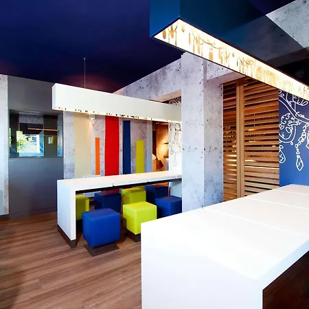 Ibis Budget Hotel 2*