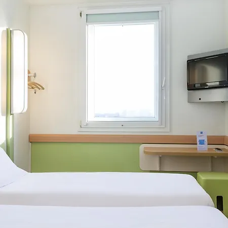 Ibis Budget Отель
